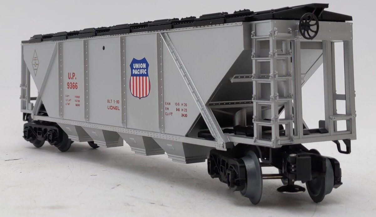 Lionel 6-9366 O Gauge Union Pacific Covered 4-Bay Hopper #9366 NIB