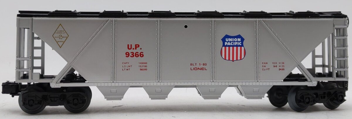 Lionel 6-9366 O Gauge Union Pacific Covered 4-Bay Hopper #9366 NIB