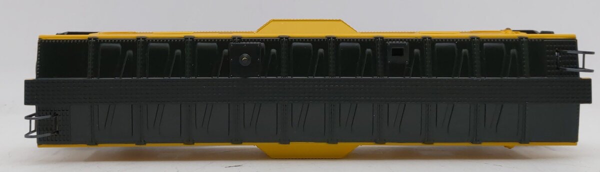 Lionel 6-9361 O Chicago & North Western Bay Window Illuminated Caboose #9361 NIB