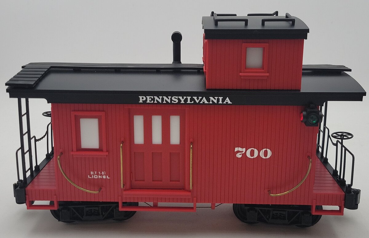 Lionel 8-87700 G Pennsylvania Illuminated Caboose #700 VG/Box