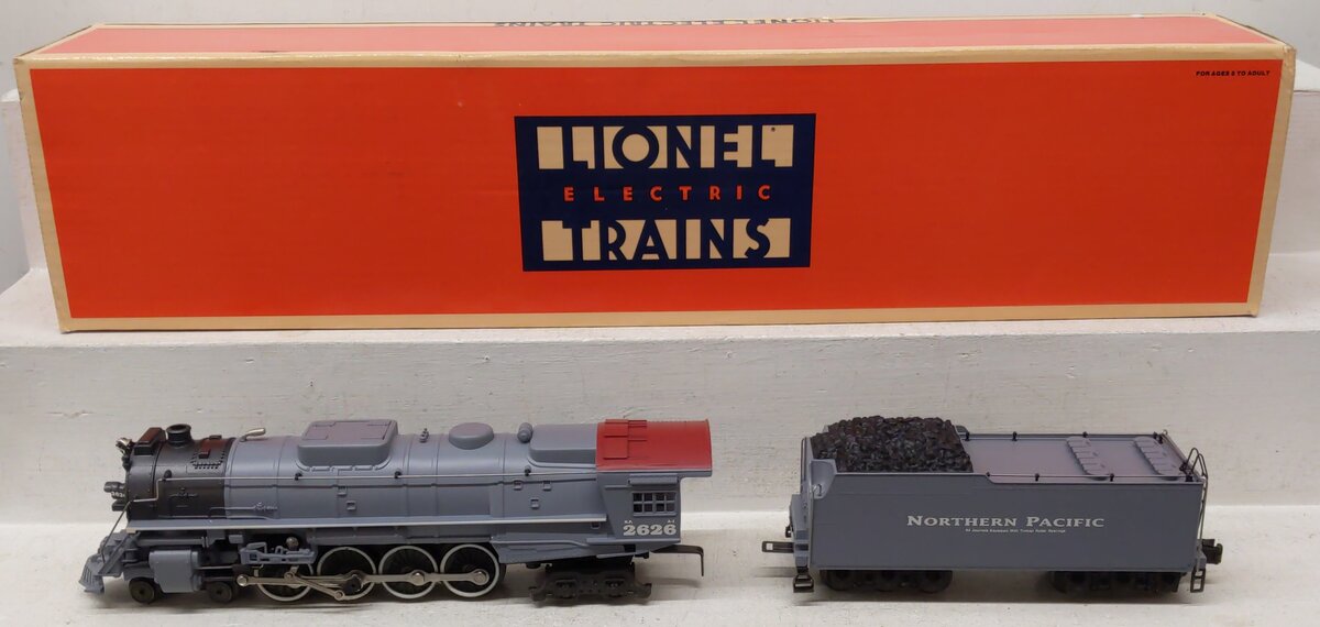 Lionel 6-18016 O Gauge Northern Pacific 4-8-4 Steam Locomotive & Tender #2626 EX/Box