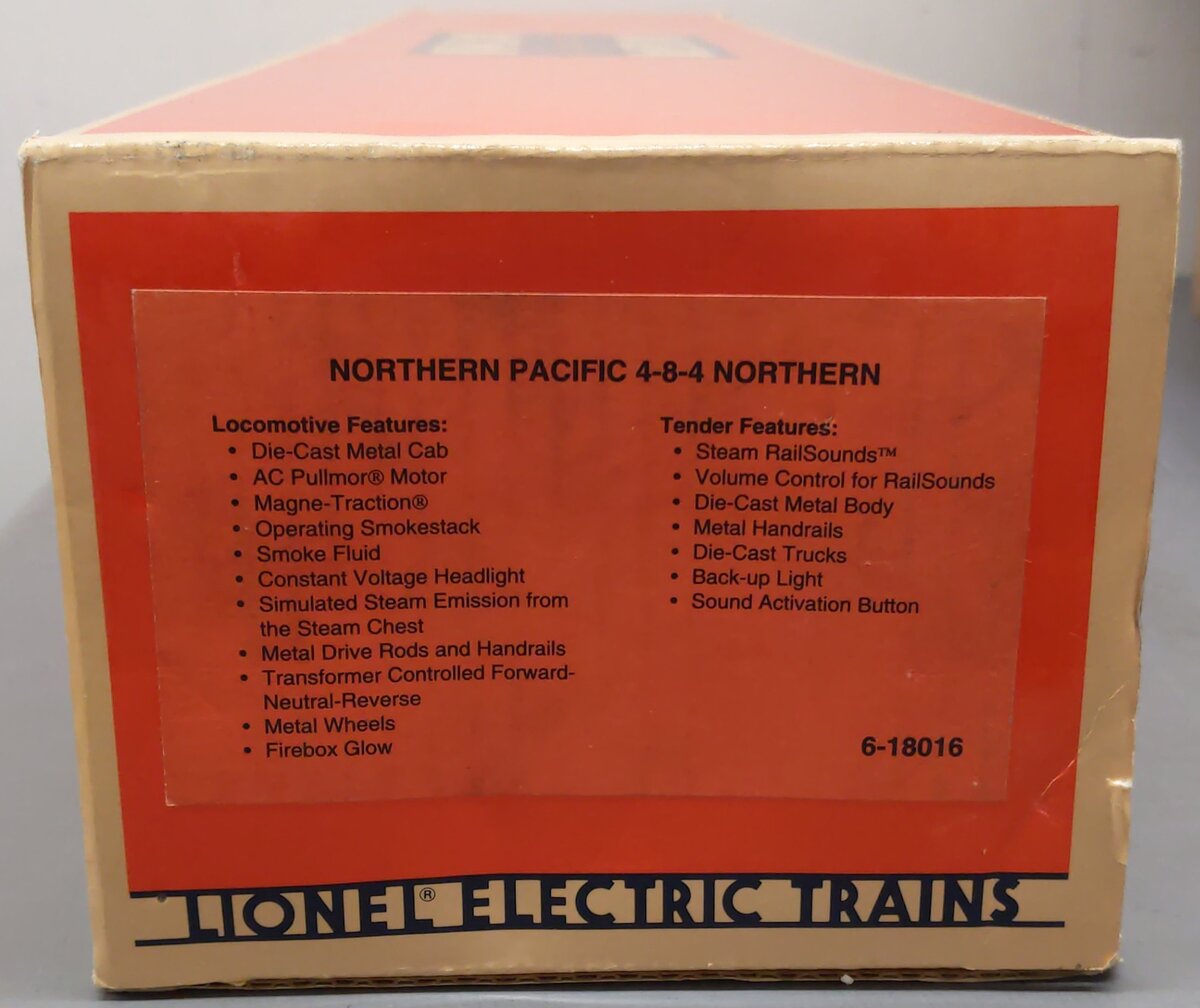 Lionel 6-18016 O Gauge Northern Pacific 4-8-4 Steam Locomotive & Tender #2626 EX/Box