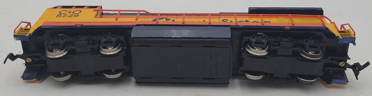 Bachmann 41-650-09 HO C&O BQ 23-7 Diesel #8226 EX/Box
