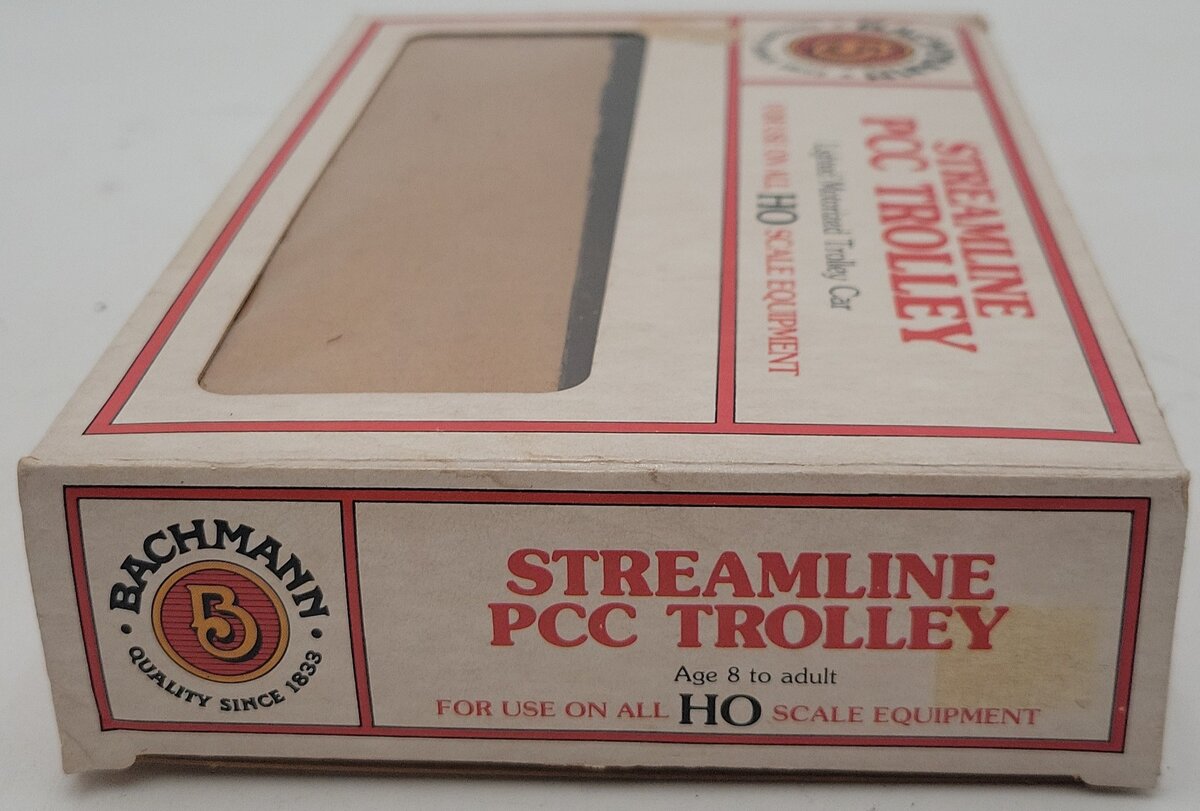 Bachmann 41-629-C4 HO Scale Pittsburgh Railways Streamline PCC Trolley #1451 EX/Box