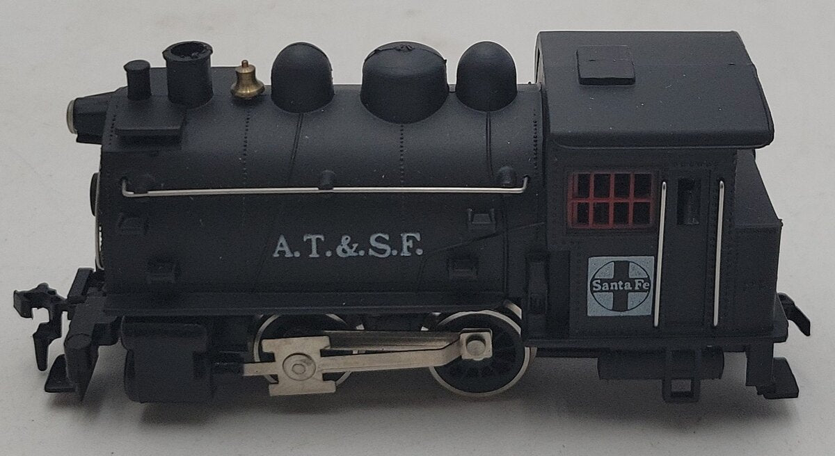 Life Like 8302 HO Atchison, Topeka & Santa Fe Dockside Locomotive