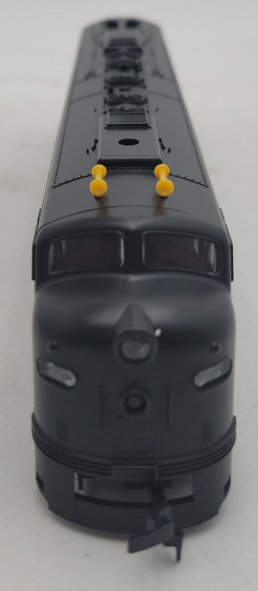 Model Power 909 HO Undecorated EMD E-7 Powered Diesel Locomotive LN/Box
