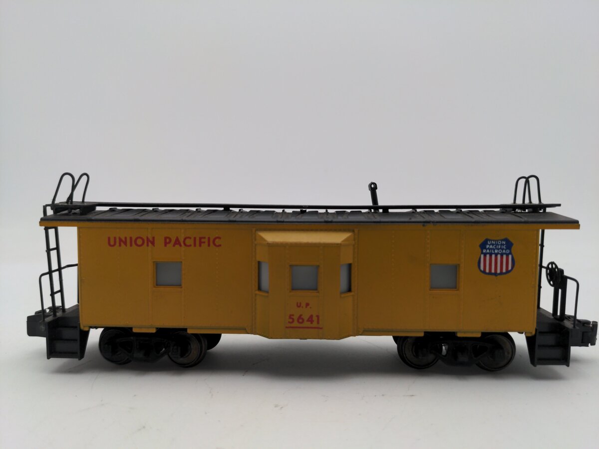 American Models 7714 S Gauge Union Pacific Caboose #5564 (Hi-Rail) EX
