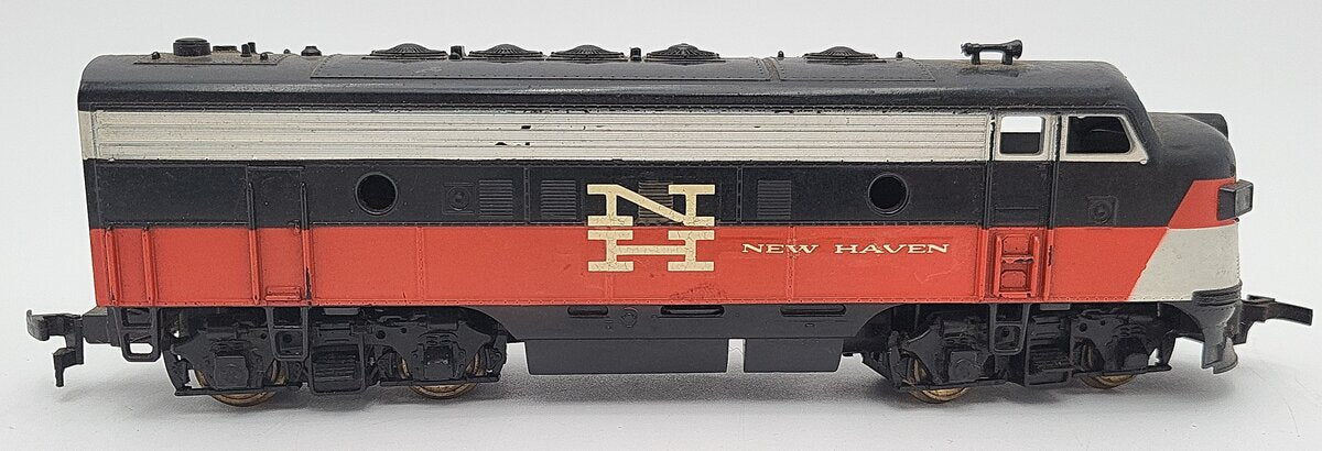 Revell HO Scale 3510 New Haven Diesel Locomotive VG