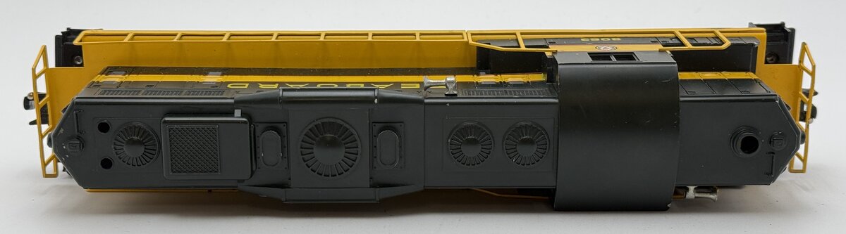 Lionel 6-8063 O Gauge Seaboard Coast Line SD-9 Diesel Locomotive #8063 VG