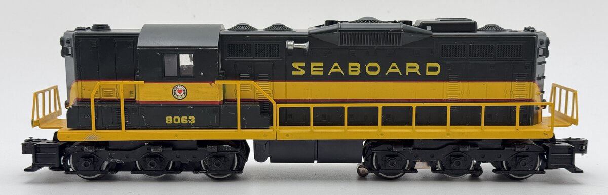 Lionel 6-8063 O Gauge Seaboard Coast Line SD-9 Diesel Locomotive #8063 VG