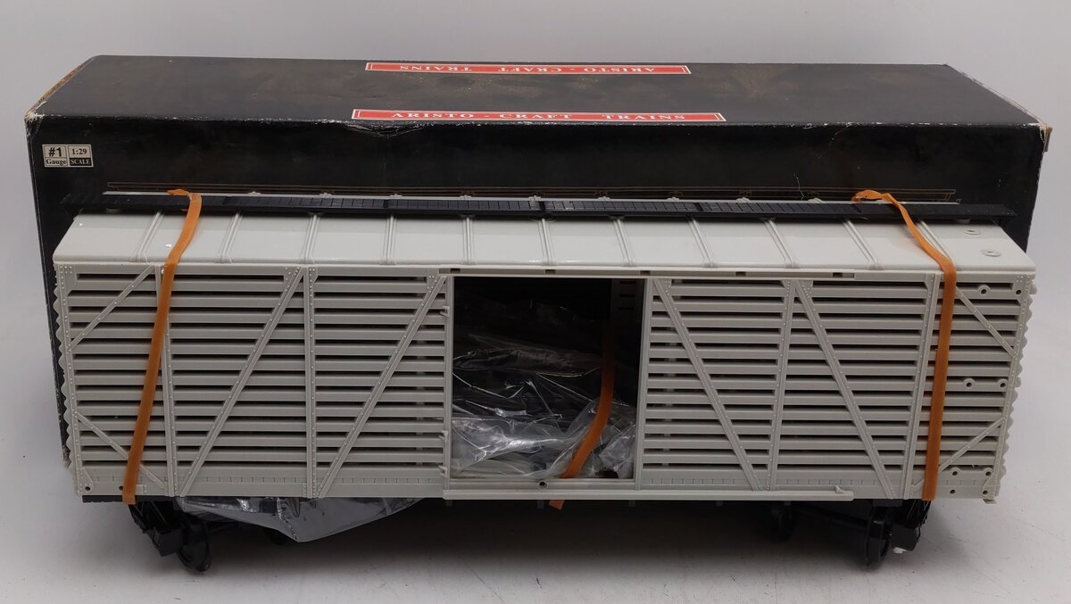 Aristo-Craft ART-46100 G Scale Undecorated Stock Car w/Plastic Wheels EX/Box