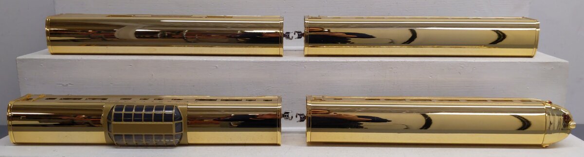 MTH 30-6707 O PRR 60' 18K Gold Plated Aluminum Passenger Car Set (Set of 4) EX/Box