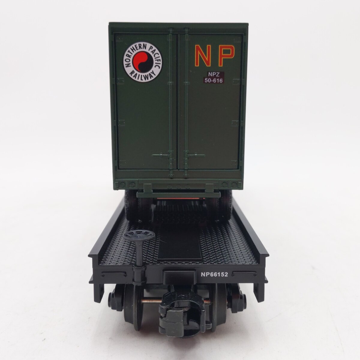 MTH 20-98105 Northern Pacific Flatcar with 2 Short NP Trailers #66152 EX/Box