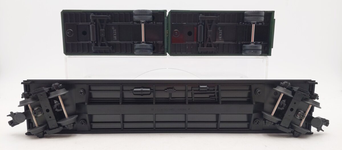 MTH 20-98105 Northern Pacific Flatcar with 2 Short NP Trailers #66152 EX/Box