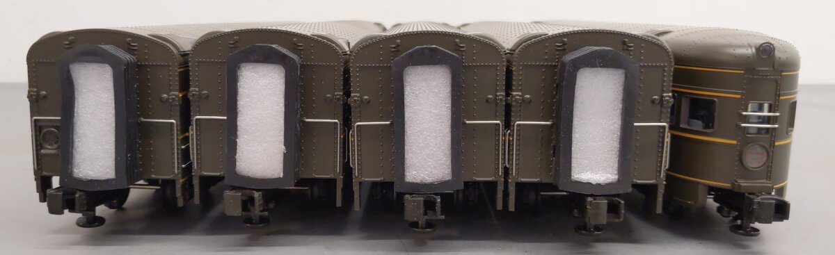 MTH 20-6536 O Gauge Chicago North Western 70' Streamlined Passenger Car Set EX/Box