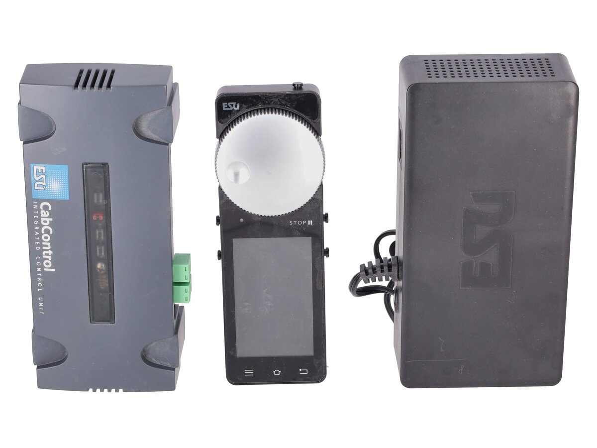 ESU 50310 Cab Control DCC System with WiFi Throttle, 7A, Set with Power Supply EX/Box