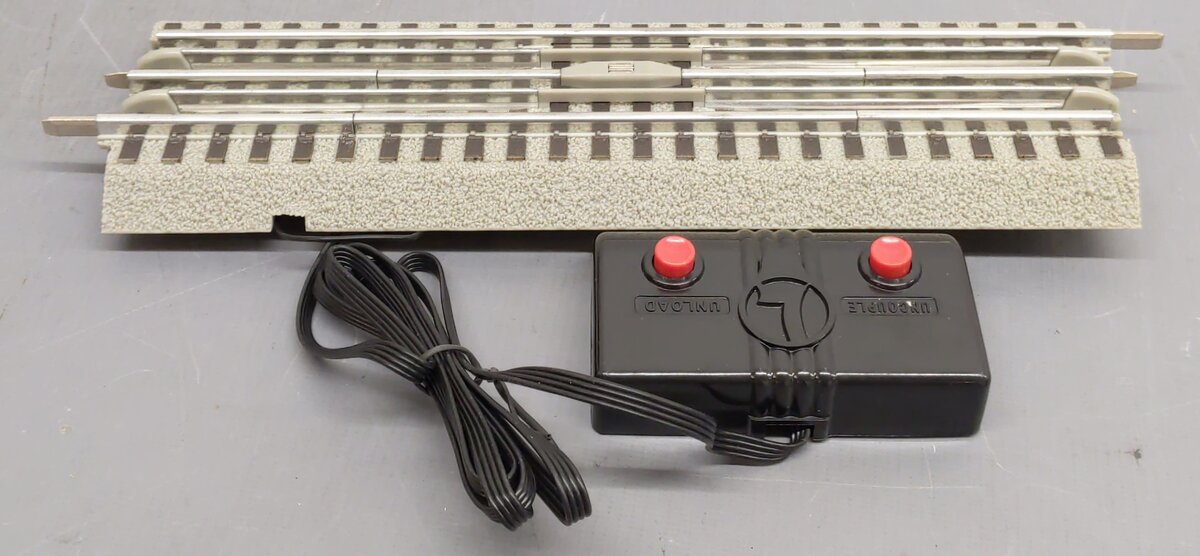 Lionel 6-12054 O FasTrack Operating Track Section EX/Box