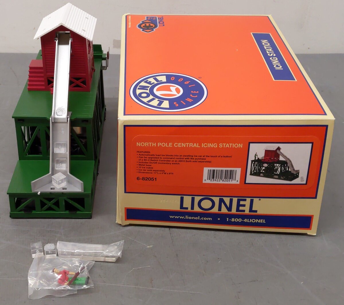 Lionel 6-82051 O North Pole Central Operating Icing Station Kit EX/Box
