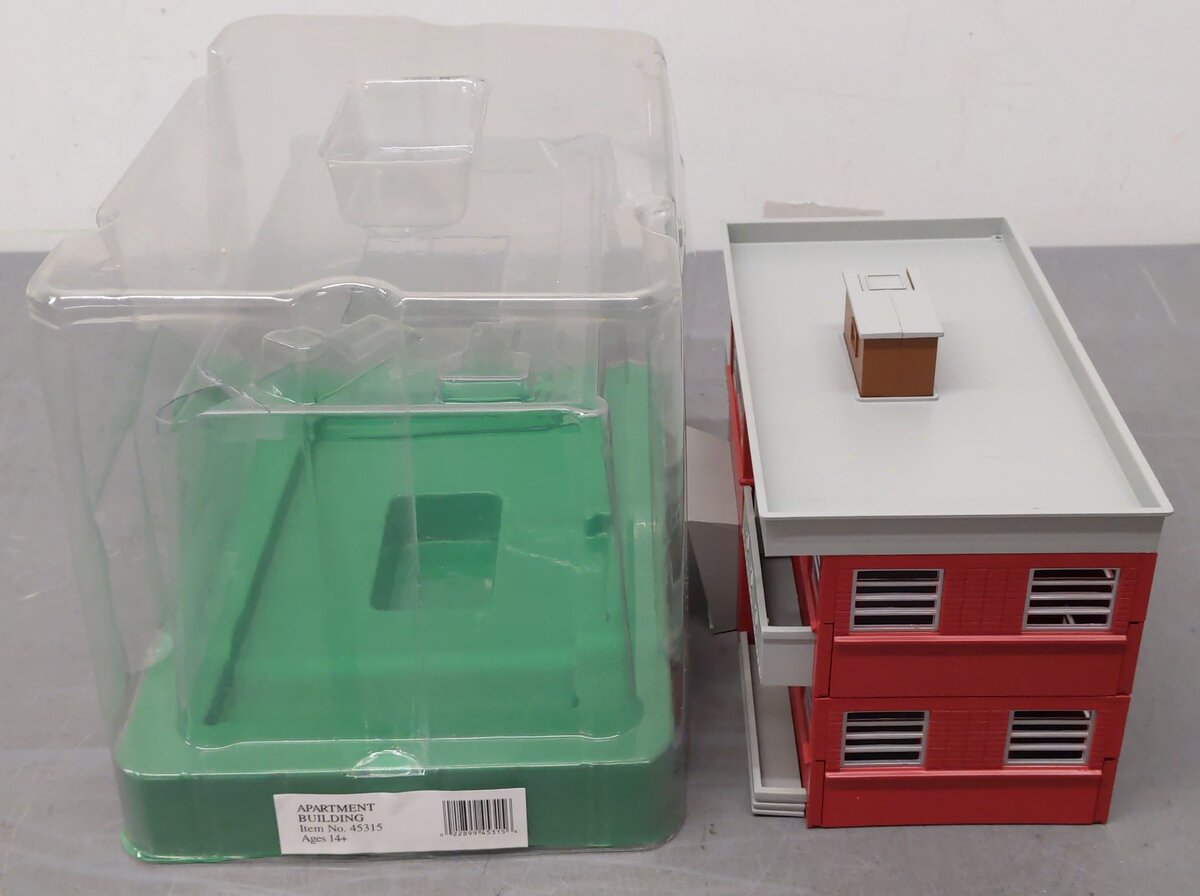 Bachmann 45315 O Plasticville Built-Up Apartment Building EX/Box