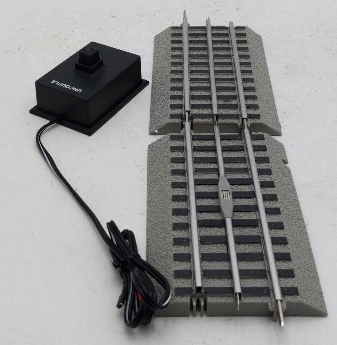 Lionel 6-12020 O Gauge FasTrack Uncoupling Track EX/Box