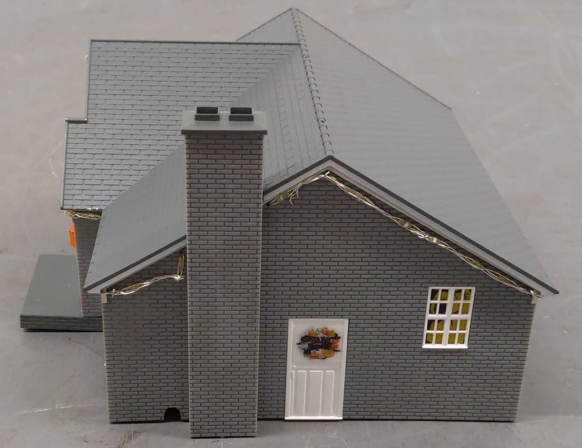 Lionel 1929110 O Plug-Expand-Play Halloween House EX/Box