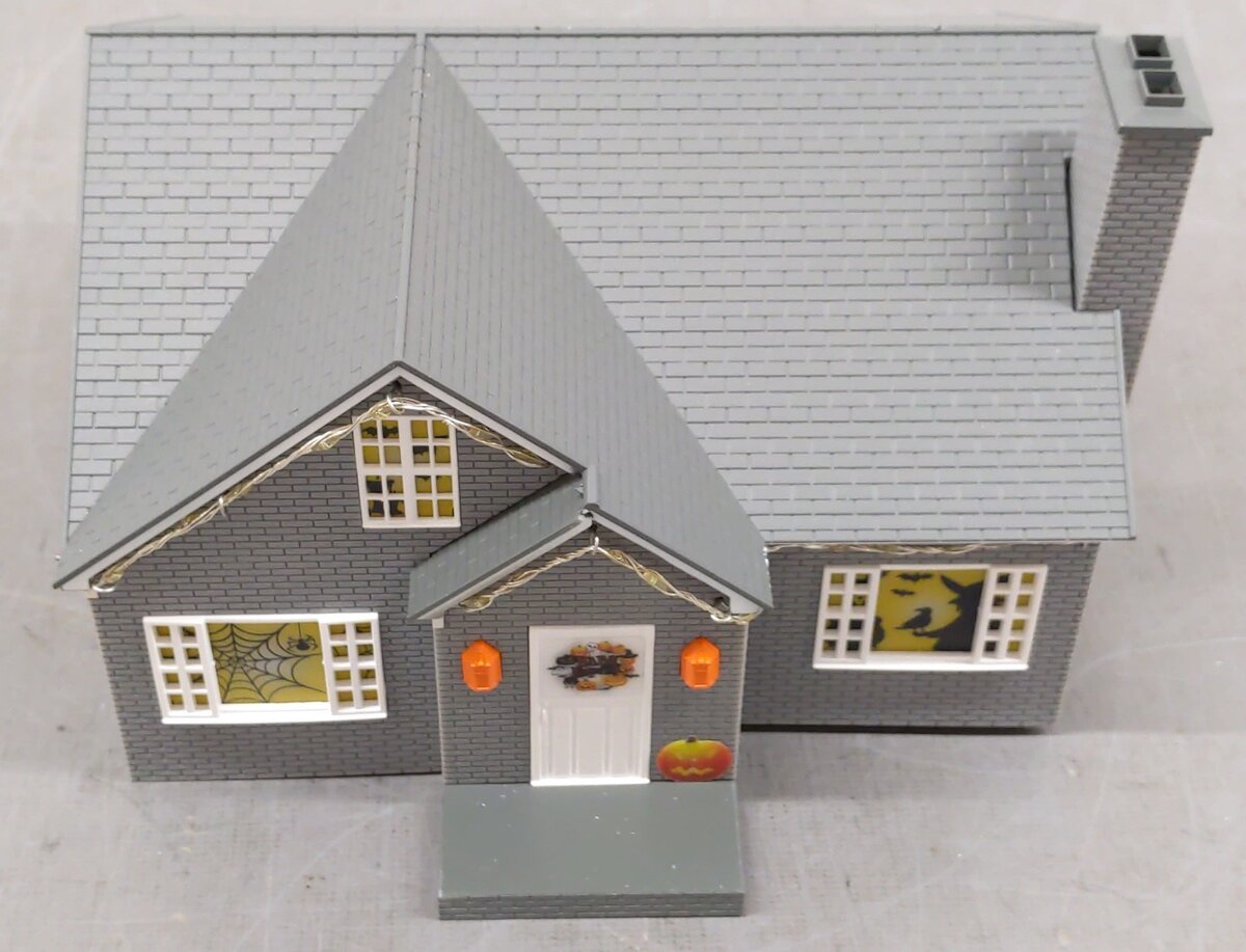 Lionel 1929110 O Plug-Expand-Play Halloween House EX/Box