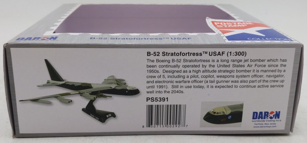 Daron Worldwide Trading  PS5391 B-52 Stratofortress 1:300 Scale LN/Box