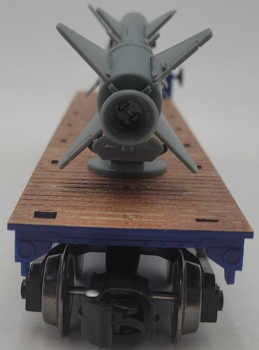 Menards 279-4490 O Gauge United States Air Force Flat Car w/ 2 Rockets #4180 EX
