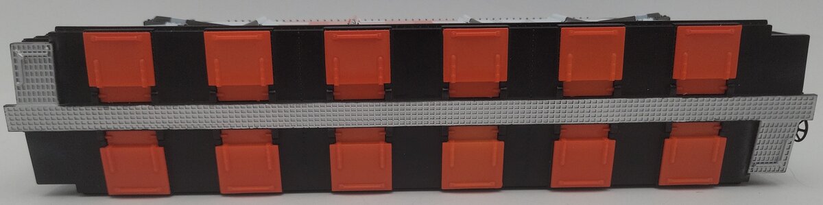 Menards 279-9126 O Gauge New Haven Covered Hopper Car #7976 EX