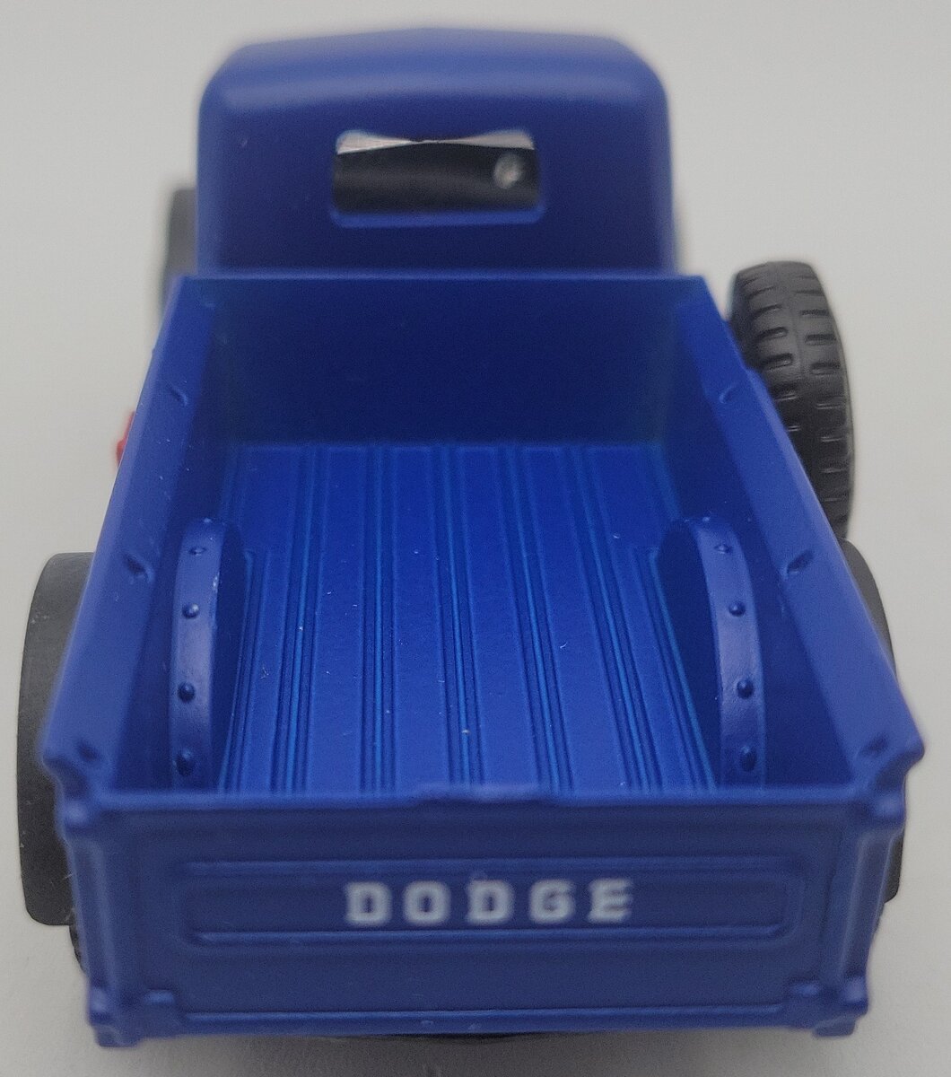 Menards 279-9393 1:48 Blue 1947 Power Wagon Truck EX/Box