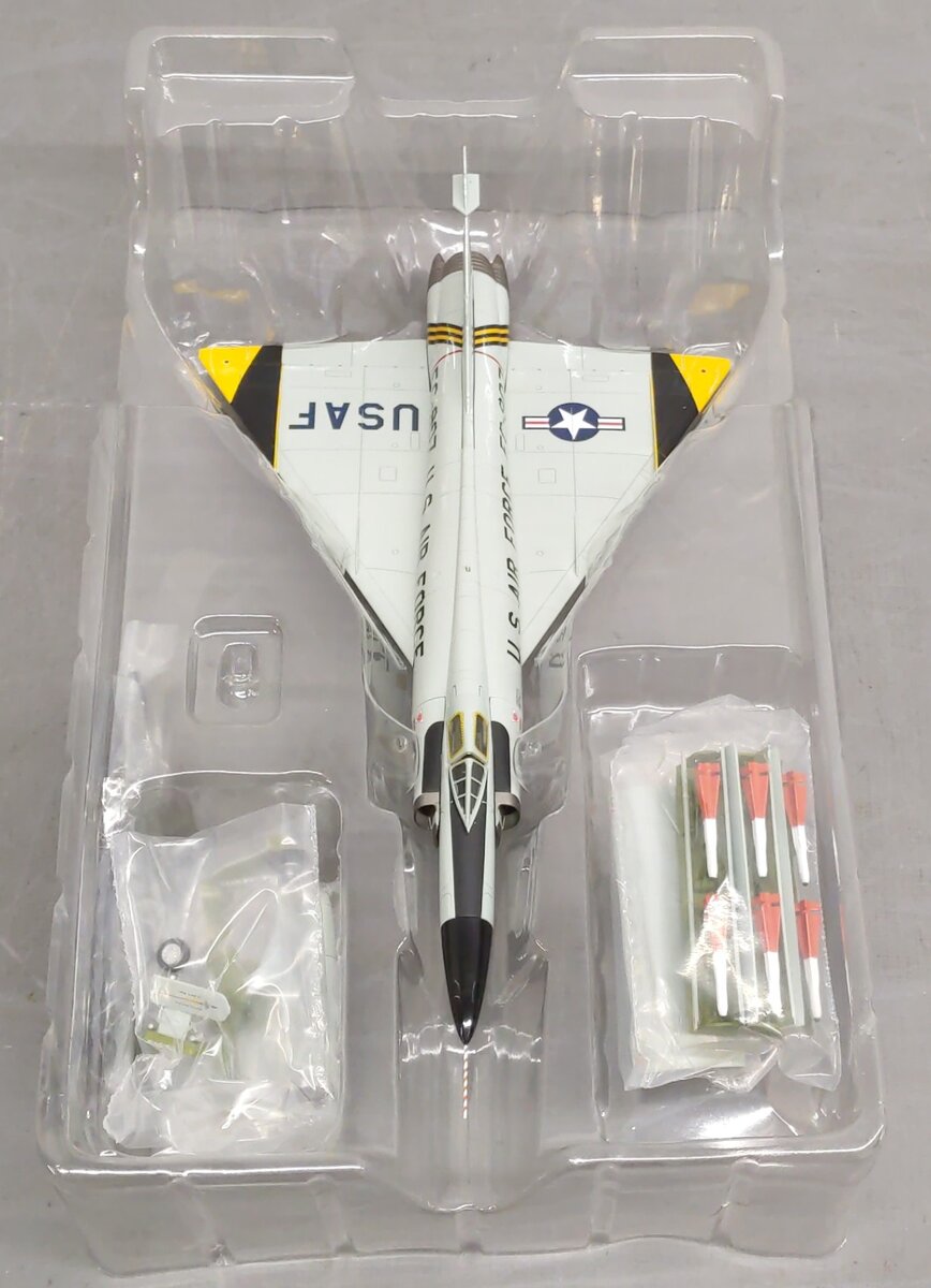 Hobby Master HA3105 1:72 F-102A Delta Dagger Fighter Jet LN/Box