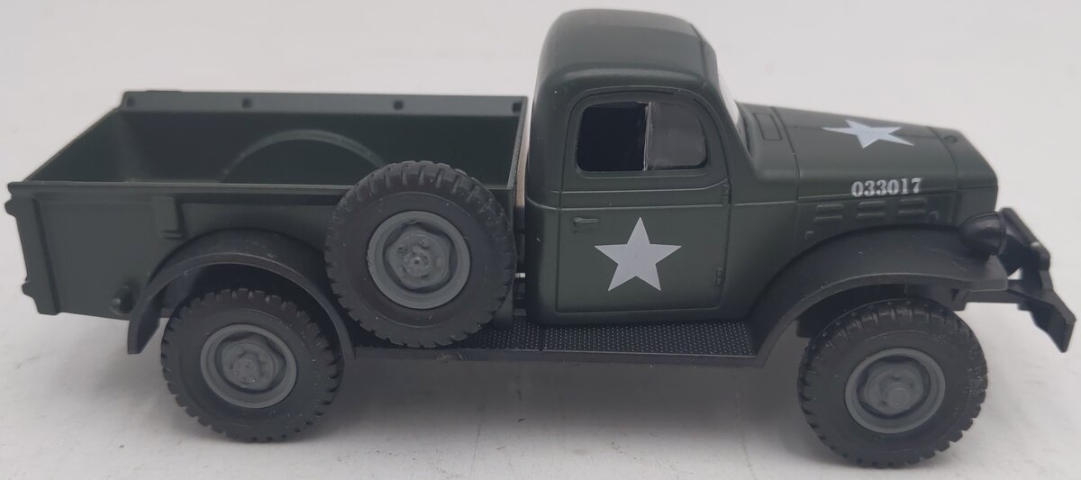 Menards 279-9397 1:48 Die Cast 1947 Power Wagon Army EX/Box