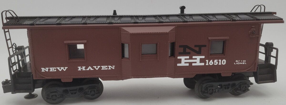 Lionel 6-16510 O New Haven Bay Window Caboose with Lighted Interior #16510 VG/Box