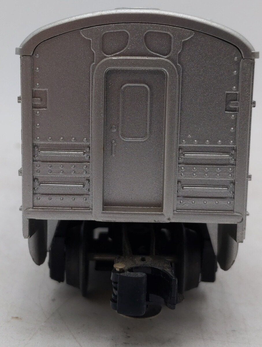 Lionel 6-6411 O Gauge Amtrak Illuminated Passenger Car #6411 EX/Box