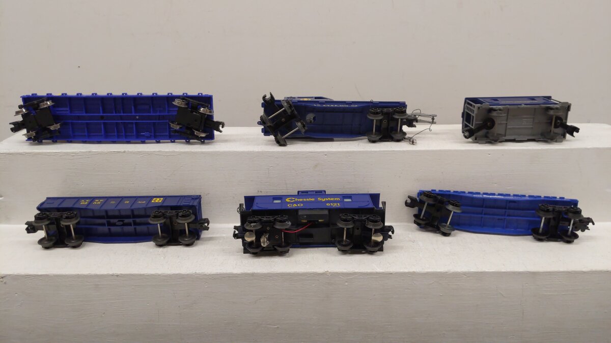 Lionel & Others O Gauge Assorted Freight Cars [6] VG