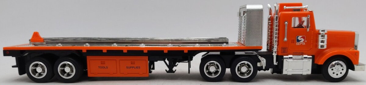 Taylor Trucks 0226 18 Wheel Truck & Flatbed EX