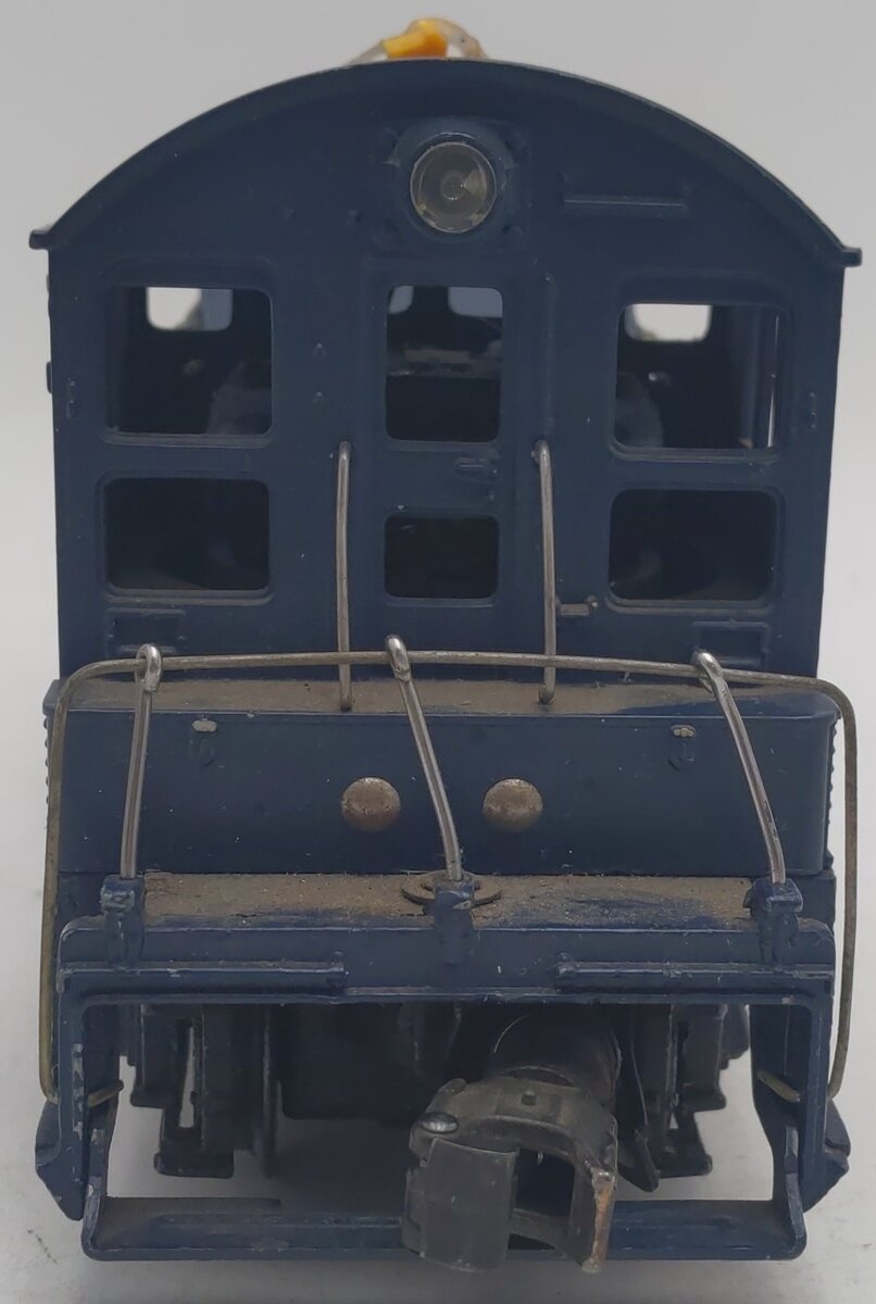 Lionel 624 Vintage O Chesapeake & Ohio NW-2 Powered Diesel Locomotive/Box