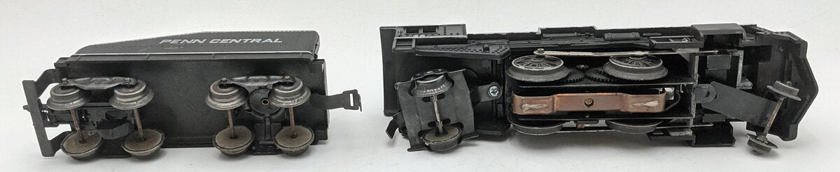 Marx 1666 Vintage O Gauge Penn Central 2-4-2 Steam Locomotive & Tender VG