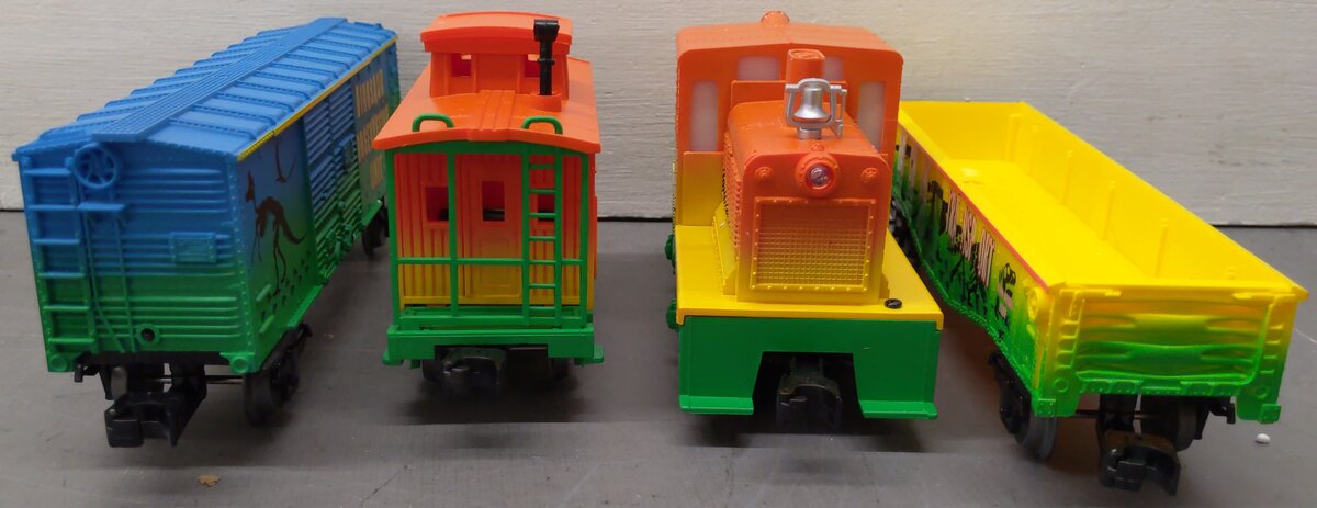 Lionel 6-81031 Dinosaur LionChief O Gauge Diesel Train Set EX/Box