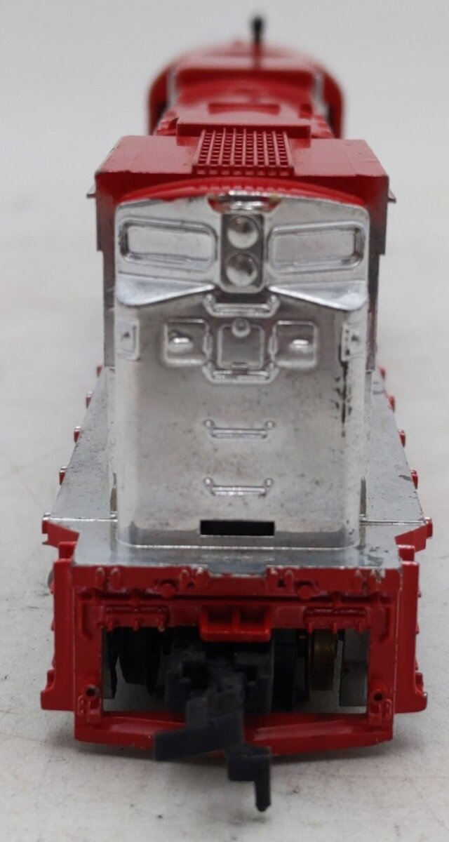 Tyco HO Scale GP 7 Silver Streak Diesel Locomotive #4301 VG