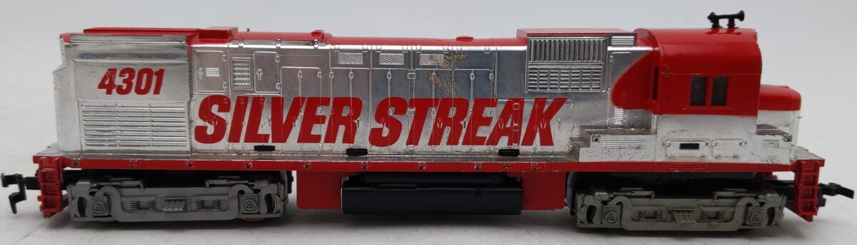 Tyco HO Scale GP 7 Silver Streak Diesel Locomotive #4301 VG