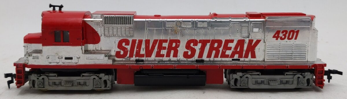 Tyco HO Scale GP 7 Silver Streak Diesel Locomotive #4301 VG