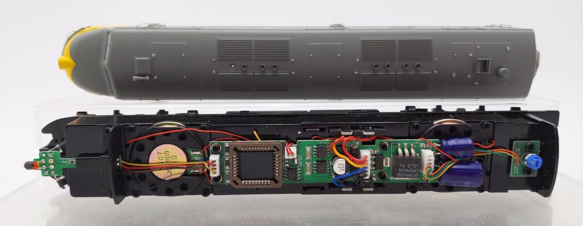 Proto 2000 23189 HO Life Like L&N E6 Diesel Locomotive w/Mars Light #753 W/DCC EX/Box