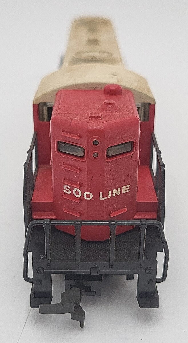 AHM 5012-D HO SOO GP-18 Diesel Locomotive #2405 VG