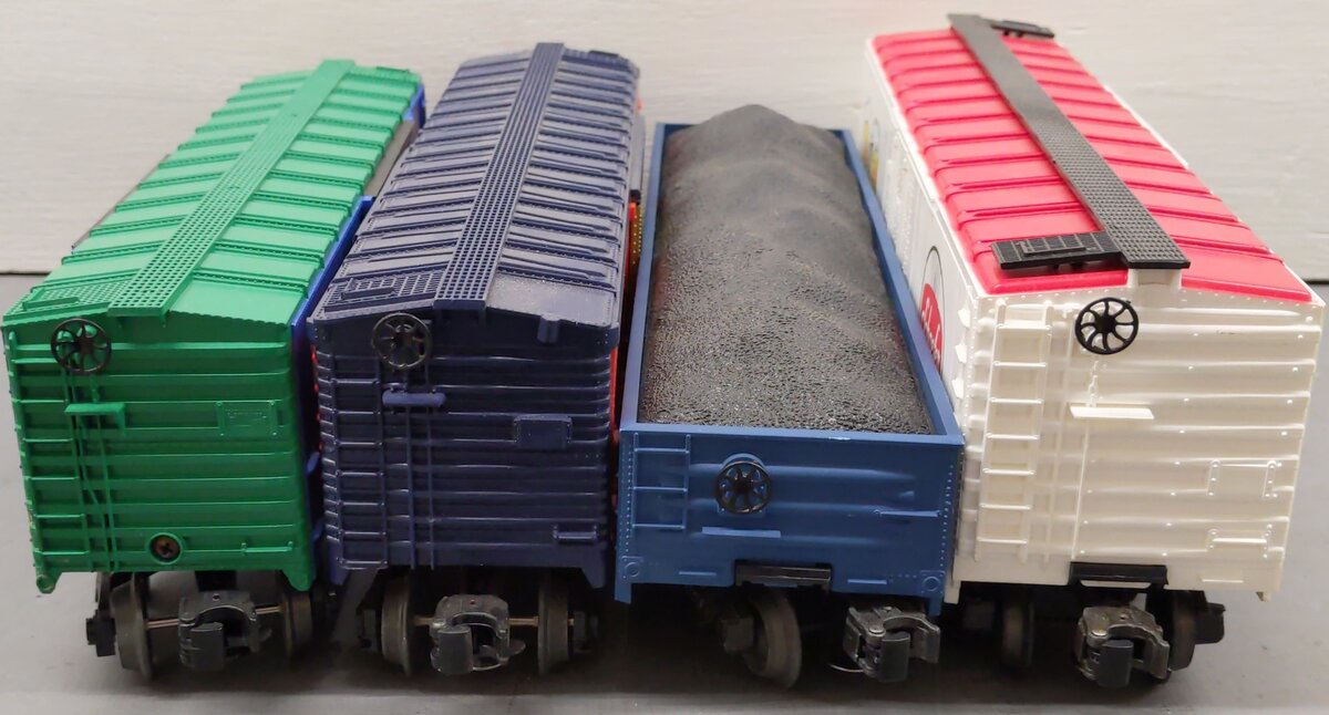 Lionel O Gauge Assorted Freight Cars 6-7706, 6-19915, 6-9822, 6-9825 [4] EX
