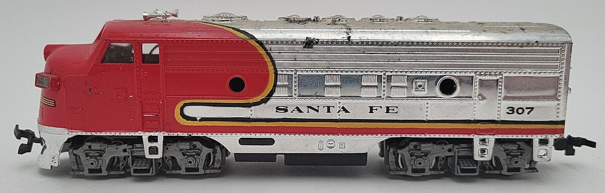 Bachmann 61502 HO Santa Fe F9 Powered Diesel Locomotive #307 VG
