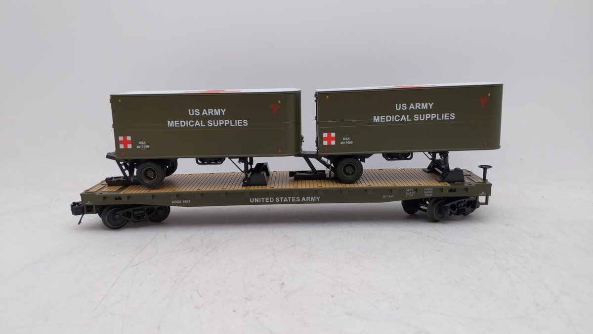 MTH 20-95535 U.S. Army (#1951) Flat car w/(2) PUP Trailers EX/Box