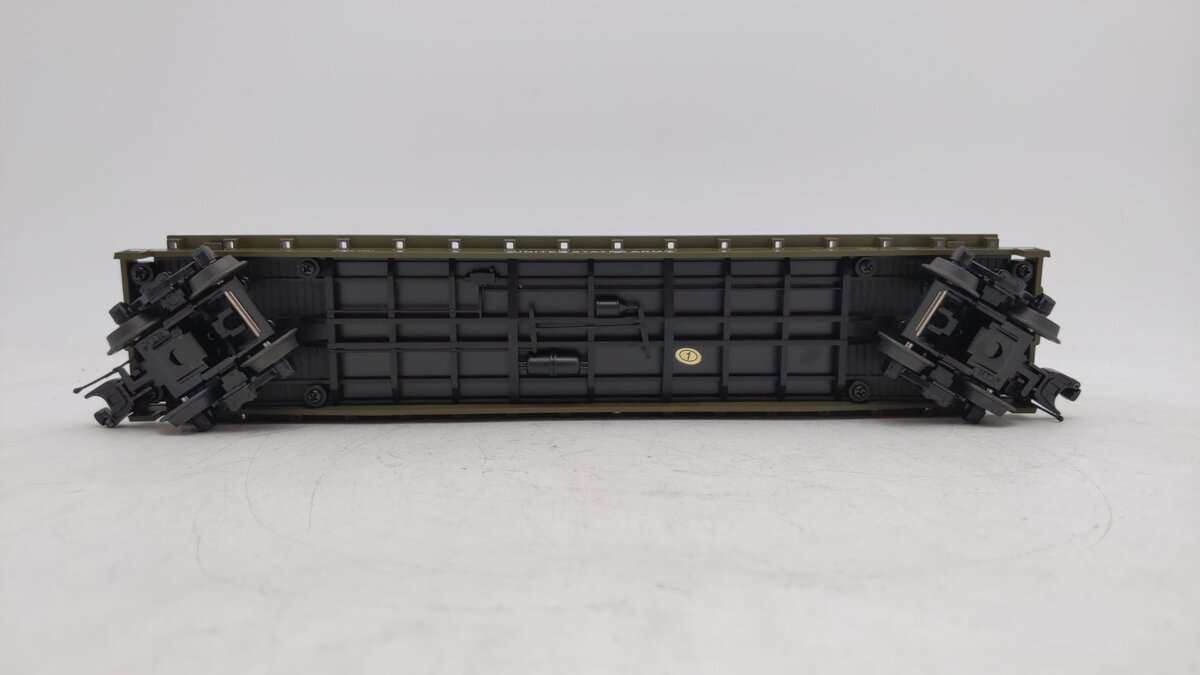 MTH 20-95535 U.S. Army (#1951) Flat car w/(2) PUP Trailers EX/Box