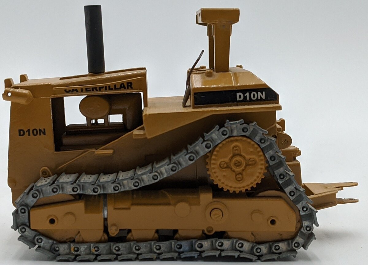 Conrad  1:50 CAT D10 Tractor - Custom Pull Tractor w/Metal Tracks