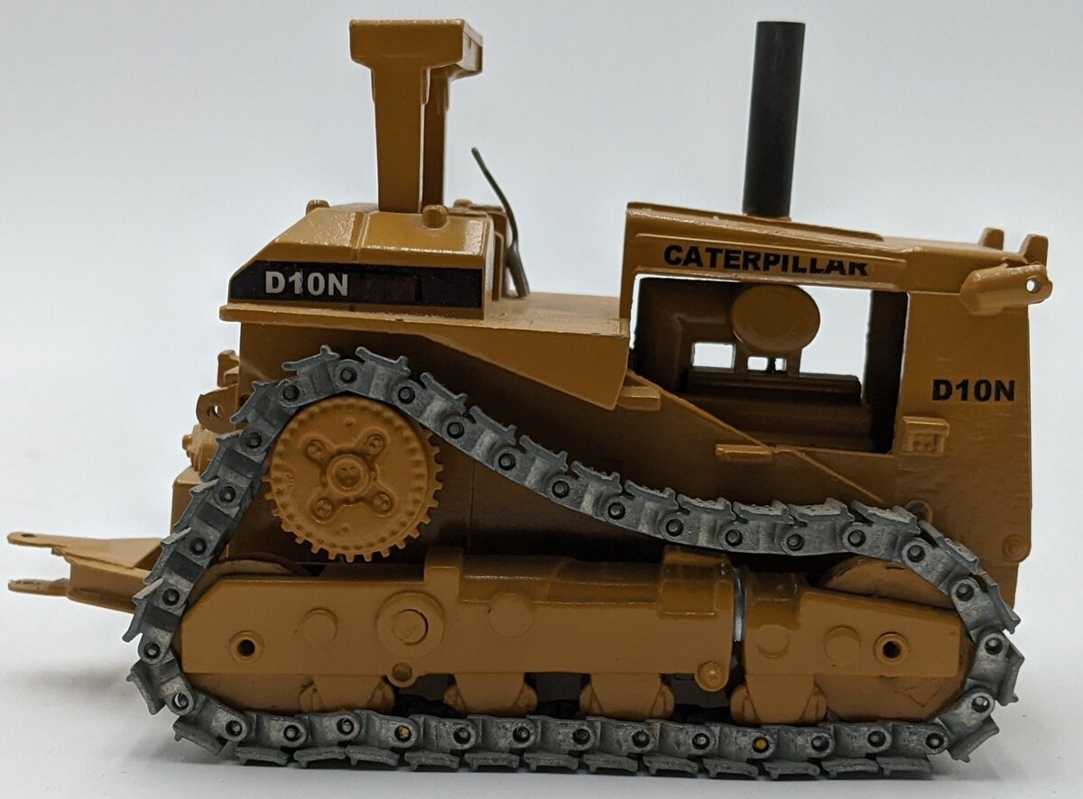 Conrad  1:50 CAT D10 Tractor - Custom Pull Tractor w/Metal Tracks